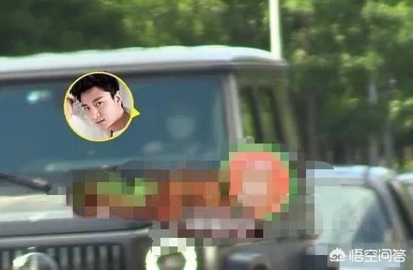 贾乃亮李小璐关系破冰?两人一起陪甜馨玩耍,离婚后首次同框,你怎么评价?