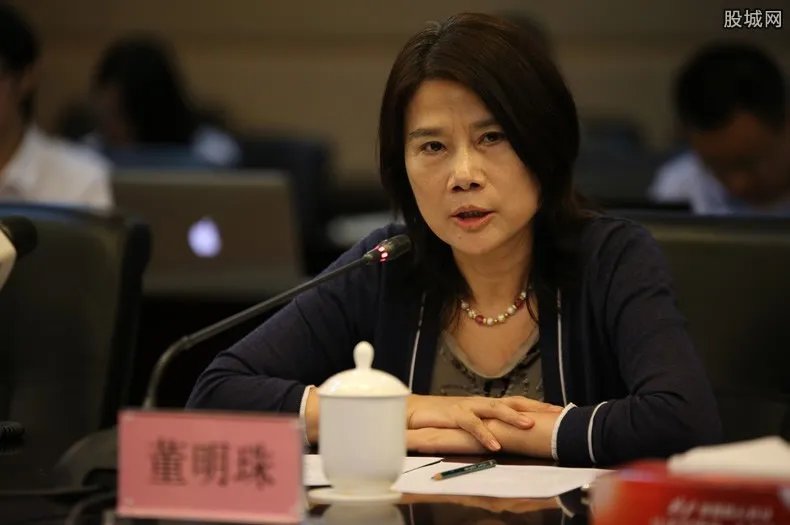 董明珠送员工房 让8万员工都有两房一厅的房子