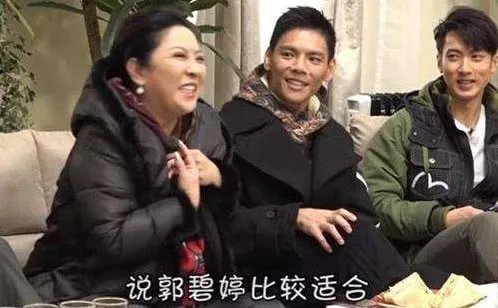 郭碧婷并不喜欢向佐和向佐早就认识 向佐很渣不是好人恋爱史丰富