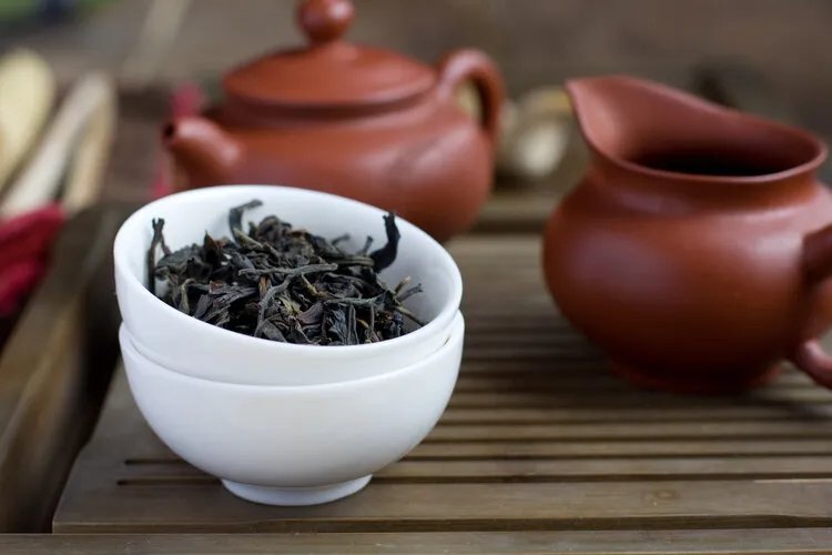 为什么只有中国人爱喝热水?200年前,一英国人找到了答案