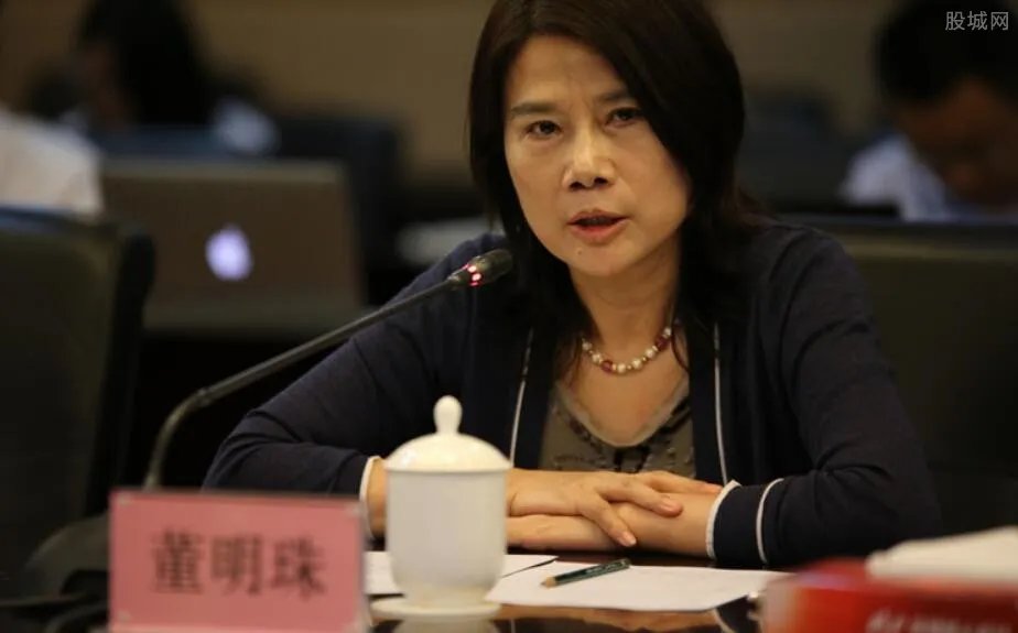 董明珠借钱不还 迫使魏银仓外出借高利贷?