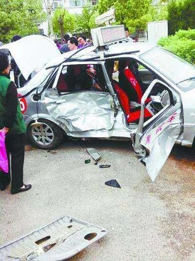 教练出车祸2名学员身亡事件,事情的原委是什么?