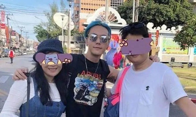 陈伟霆的家世怎么样 陈伟霆带家人度假被偶遇