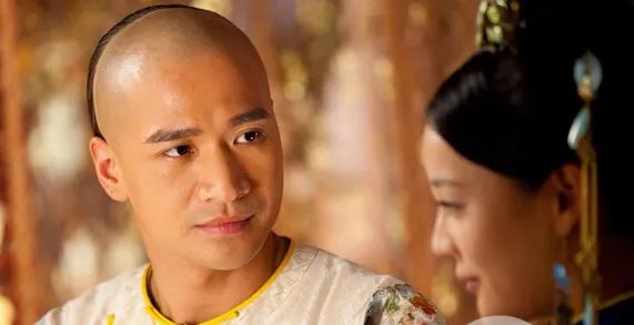 何晟铭老婆是谁？
