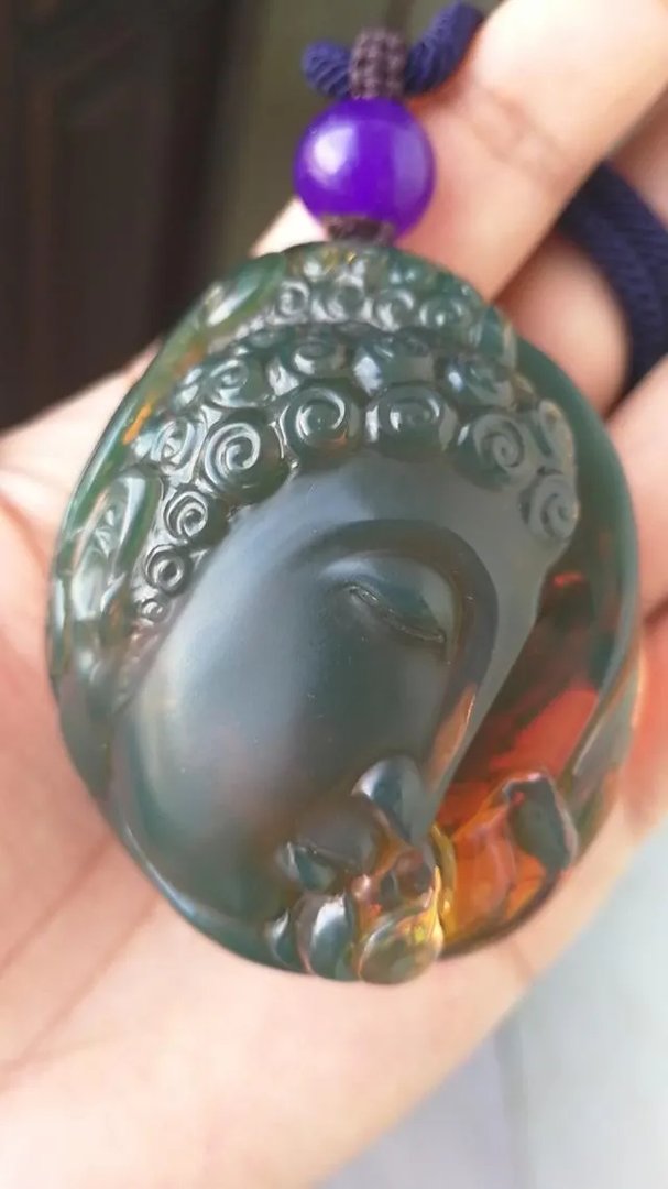 这个不是琥珀吧?