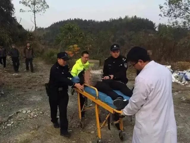 杭州滴滴司机将乘客带上山顶灌醉，自己也喝高，你怎么看？