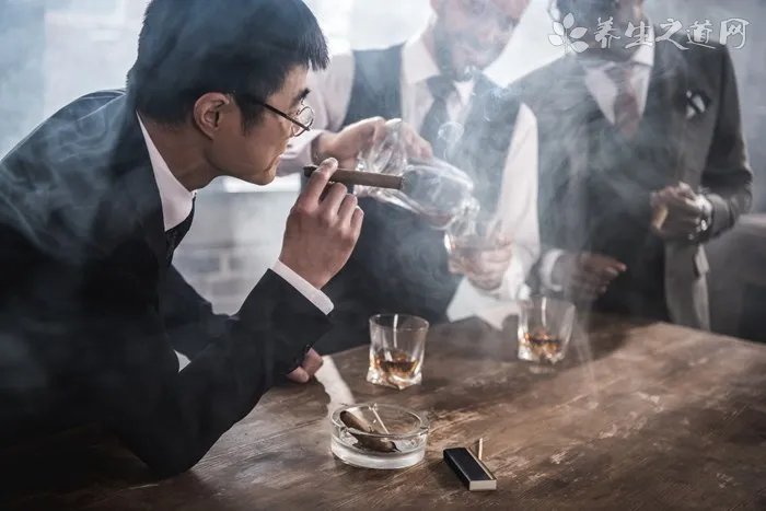 电子烟拟纳入控烟 吸烟有什么危害