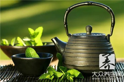 玻璃杯泡茶好吗?