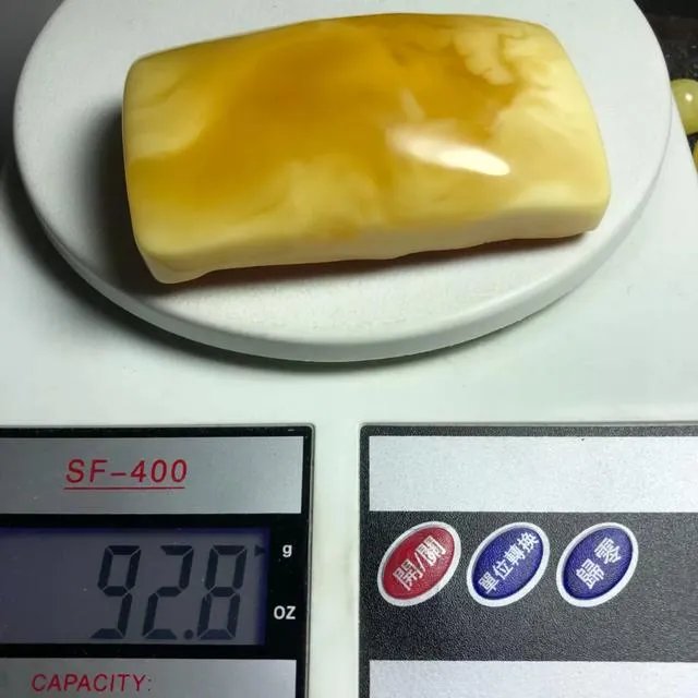 这个不是琥珀吧?