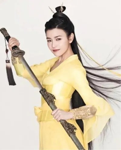 倪妮探班陈妍希合照是亮点:揭陈妍希紫霞仙子定妆照