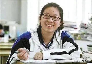 湖南05后女生696分考入北大成最小学妹,你怎么看?