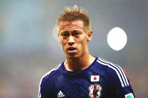 本田圭佑和香川真司相比,谁的球技更好?