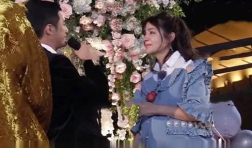 姜潮求婚视频曝光：画面过程是这样可见用心了