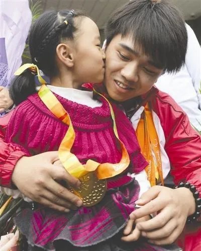 残奥会冠军黄文攀因车祸身亡了吗?