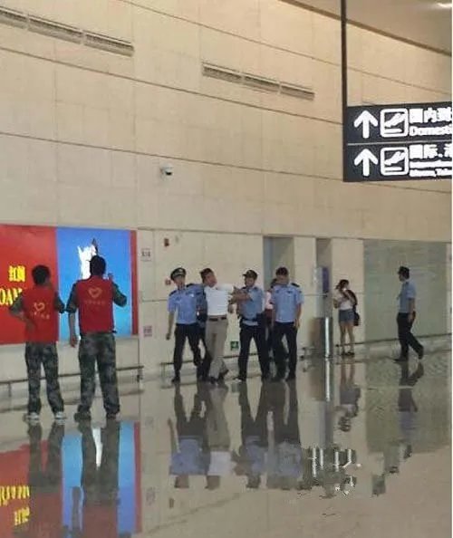 青奥会exo机场打人  打人事件真相曝光