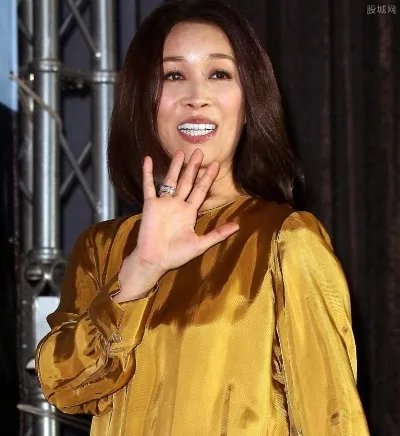 那英蔡健雅是什么关系 两人以姐妹相称
