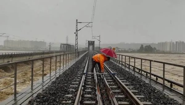 宝成铁路客车停运了吗?