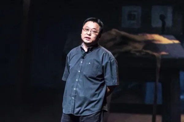 如何看待罗永浩真还传小说的出炉呢?