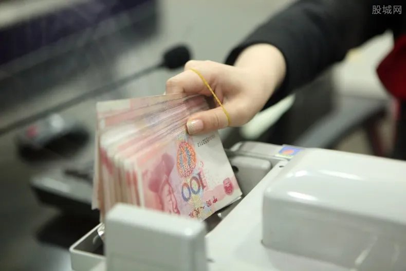 8岁博主年入1.8亿 为什么会有这么高的收入？