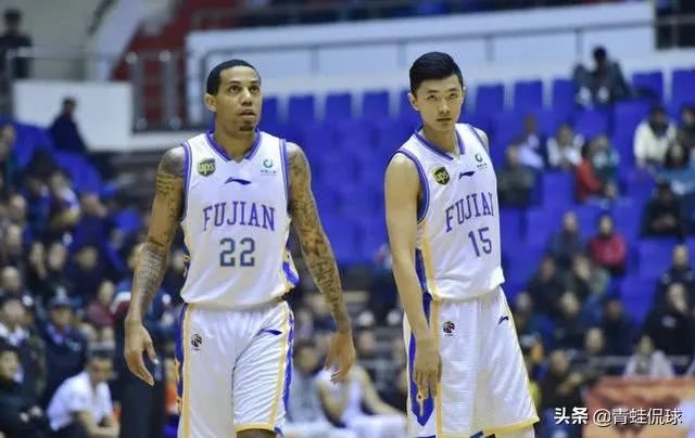 陈林坚23+5三分帮助福建逆转天津,他的三分球能力这么强,为何李楠不带他?
