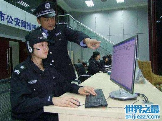 情侣让民警抓鬼，原来真相竟然是自己吓自己 