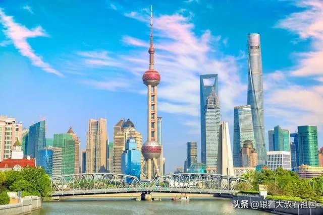 上海东方明珠塔好玩吗？