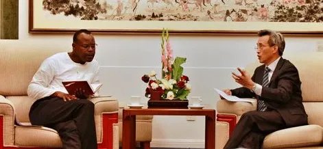 中国公民赞比亚被抓是怎么回事?