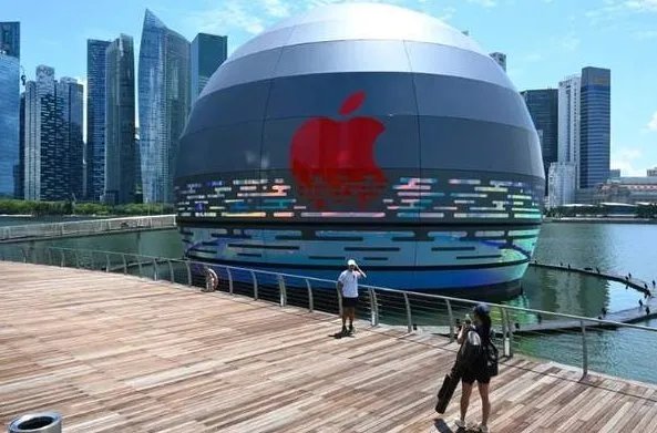 首个水上苹果零售店落户新加坡，具体什么时候开业呢？