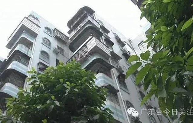 高楼坠亡洒落现金 男子因何离奇坠楼?
