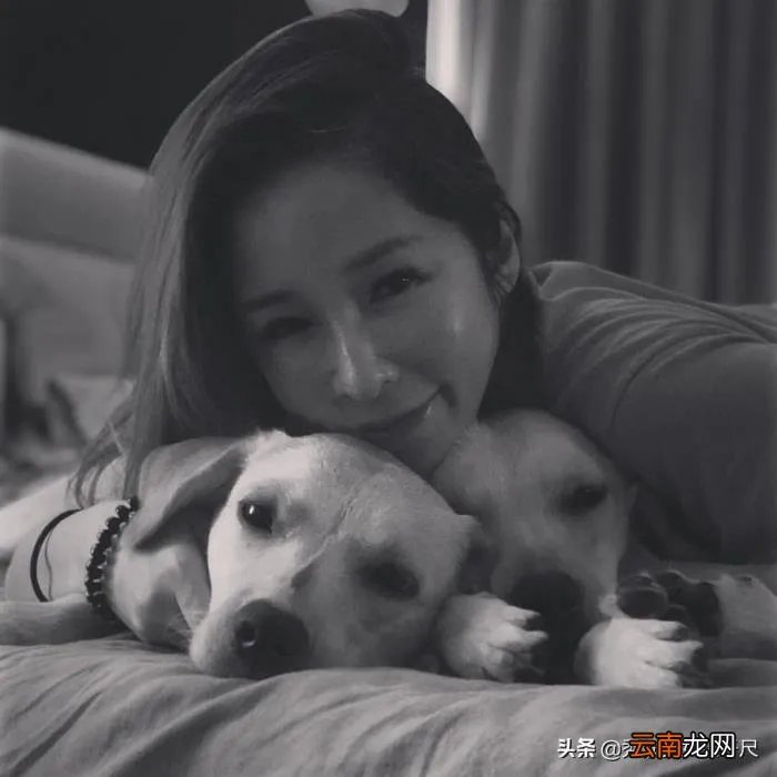 柯震东29岁生日萧亚轩送祝福 柯震东萧亚轩吻照