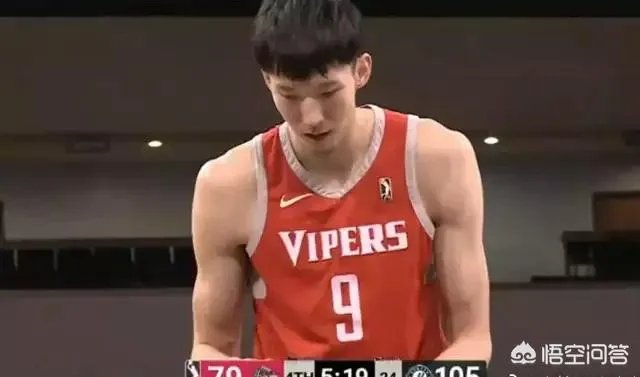 7.7日夏季联赛周琦10分5篮板与状元艾顿10分7篮板,周琦和艾顿对比表现怎么样?