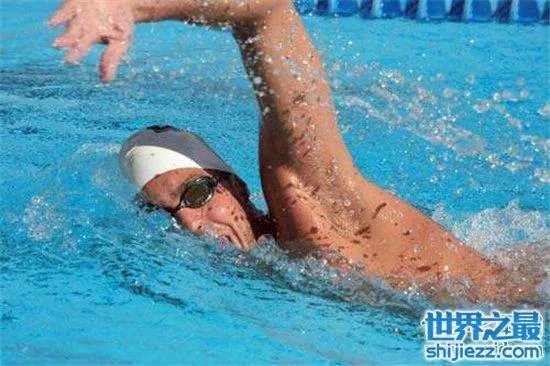 为啥游泳队员要剃腋毛?可以增加夺冠的机率