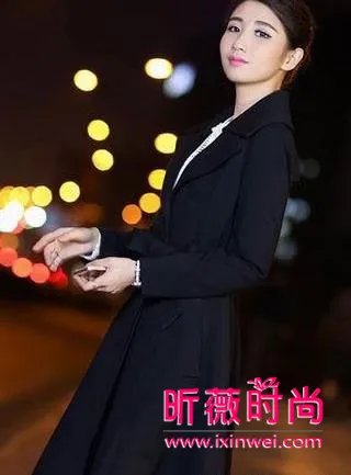 春季流行时装打扮 怎能少了一件风衣的陪衬