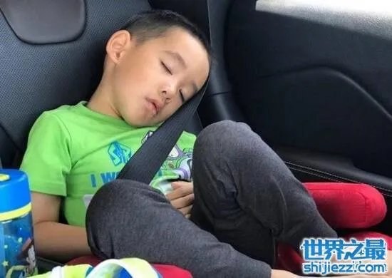 陈小春儿子正面照曝光,可爱帅气的Jasper吸粉无数