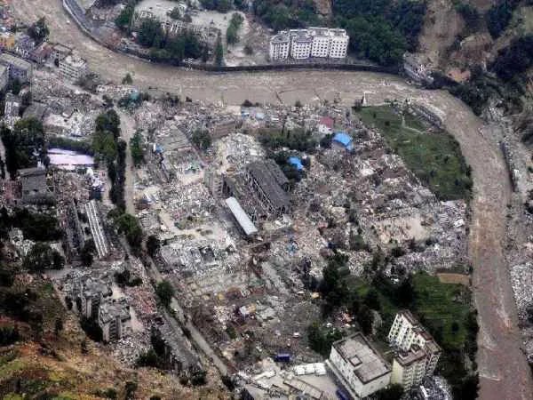 四川北川连续三次地震，是什么原因导致的？