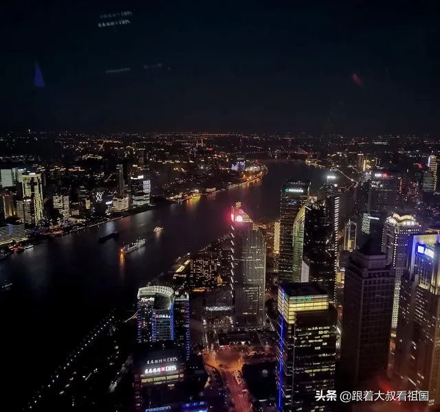 上海东方明珠塔好玩吗?
