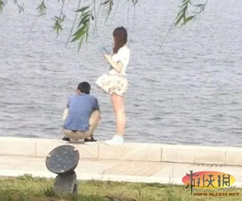 7寸高跟鞋踩别人啥感角?瞬间热辣雷人囧图