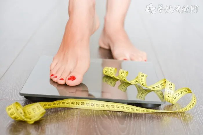 小伙脚趾莫名脱落 引起继发性甲旁亢的原因