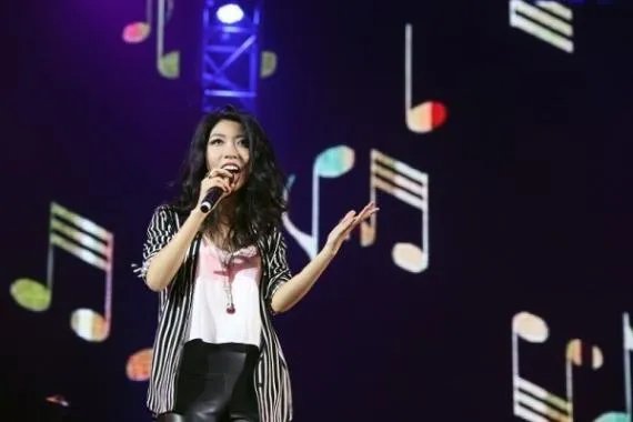 曲婉婷春晚献唱成名作 自曝春晚后将消失
