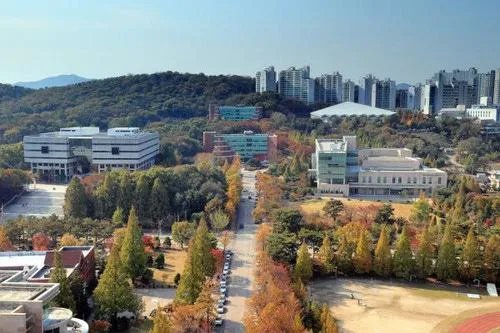 韩国31所女校限制内衣颜色，这是否已经侵犯了学生的人权？