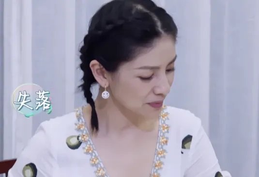 胡可哭诉后悔与沙溢结婚是怎么回事？