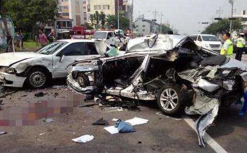 教练出车祸2名学员身亡事件,事情的原委是什么?