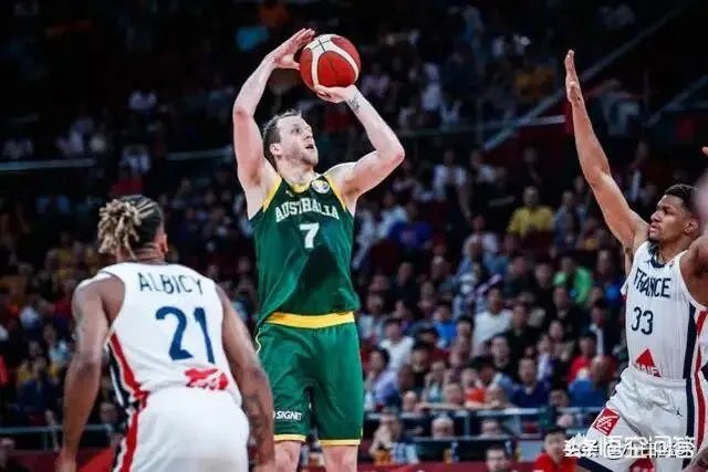 法国67-59逆转澳大利亚，德科洛19分，富尼耶16分，怎么评价？