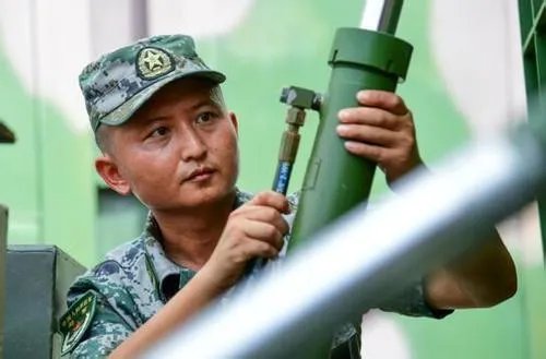两栖坦克王李恒昌是个怎样的兵?
