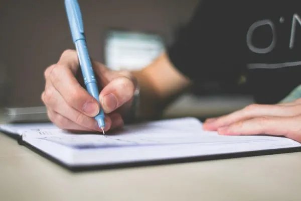 中小学不得组织周考月考单元考,这一规定对学生有何好处呢?