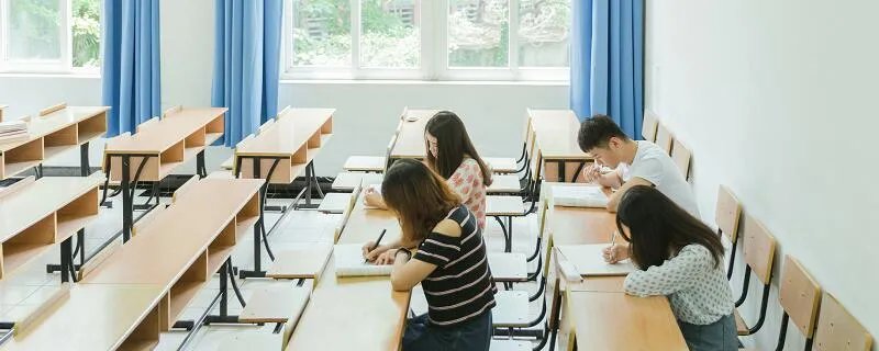 肤浅是什么意思 肤浅的意思