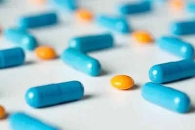 奥美拉唑胶囊用法用量情况如何   奥美拉唑胶囊会有哪些不良反应