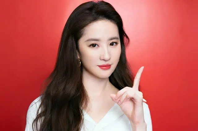 2023年十大最热门的女明星