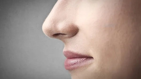 歪鼻如何矫正