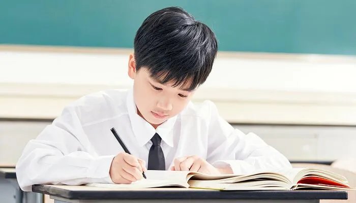 只加一笔是什么字